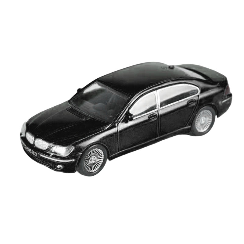 In the production of car-colored car series models, how can color transitions be handled to make the model look more realistic?